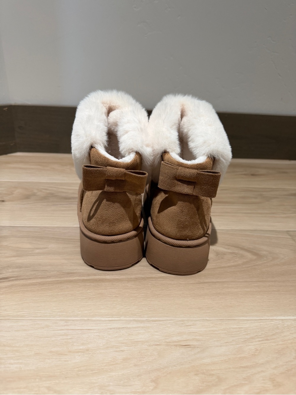 Faux-Suede Bow Cuff Winter Slippers - Tan